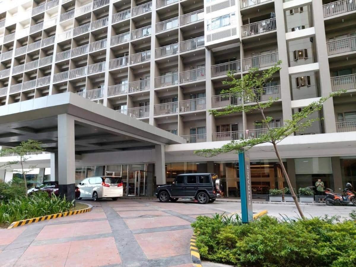 Sabina'S One Bedroom Condo At Shore Tower C マニラ市 エクステリア 写真