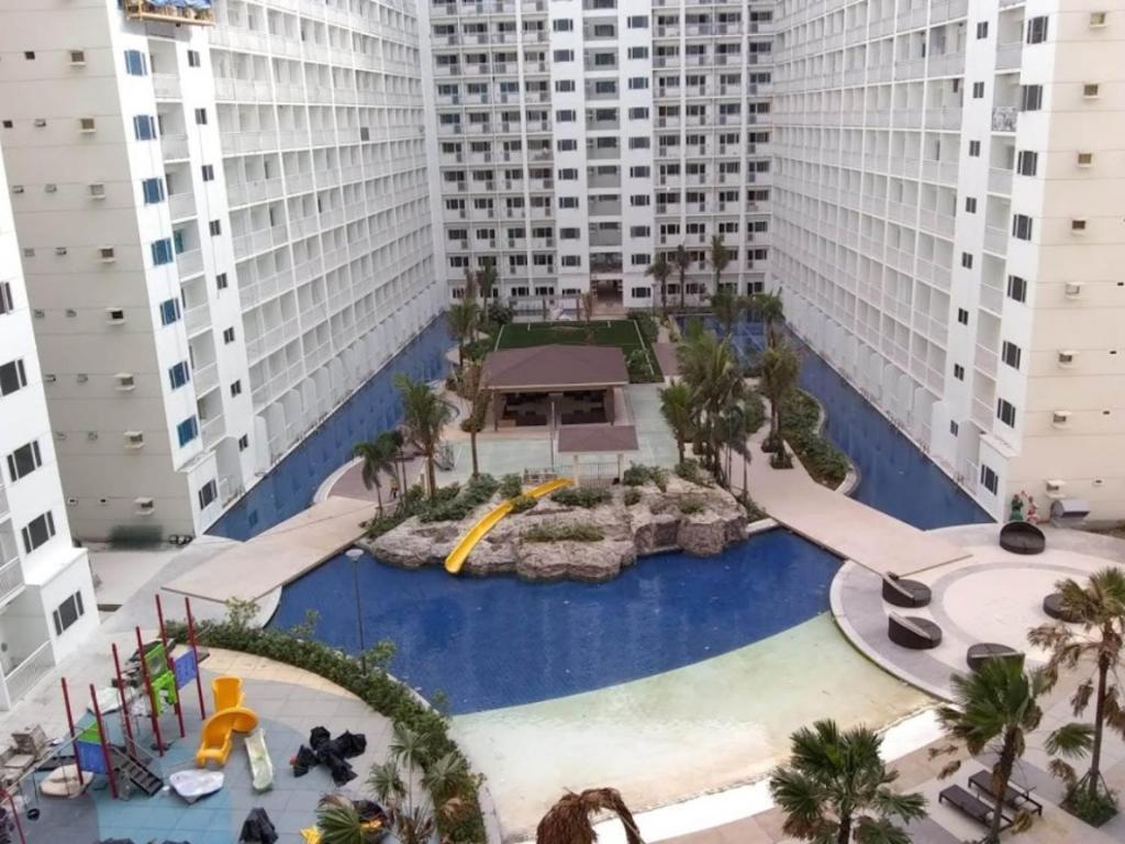 Sabina'S One Bedroom Condo At Shore Tower C マニラ市 エクステリア 写真