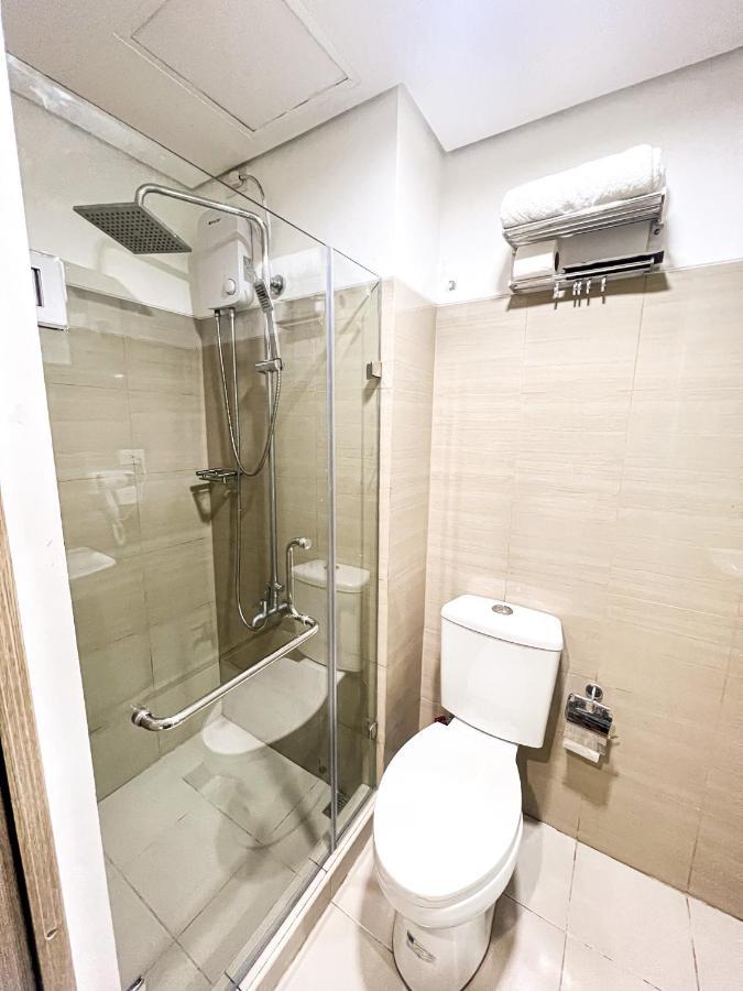 Sabina'S One Bedroom Condo At Shore Tower C マニラ市 エクステリア 写真